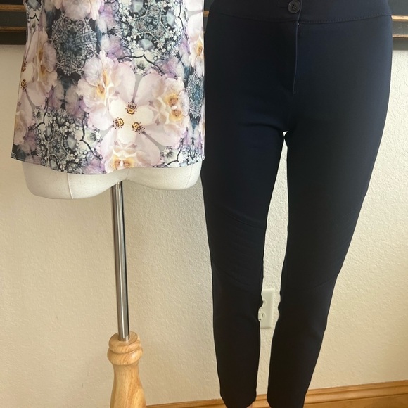 Laurel Navy Moto Pants Size 6 - Picture 10 of 10